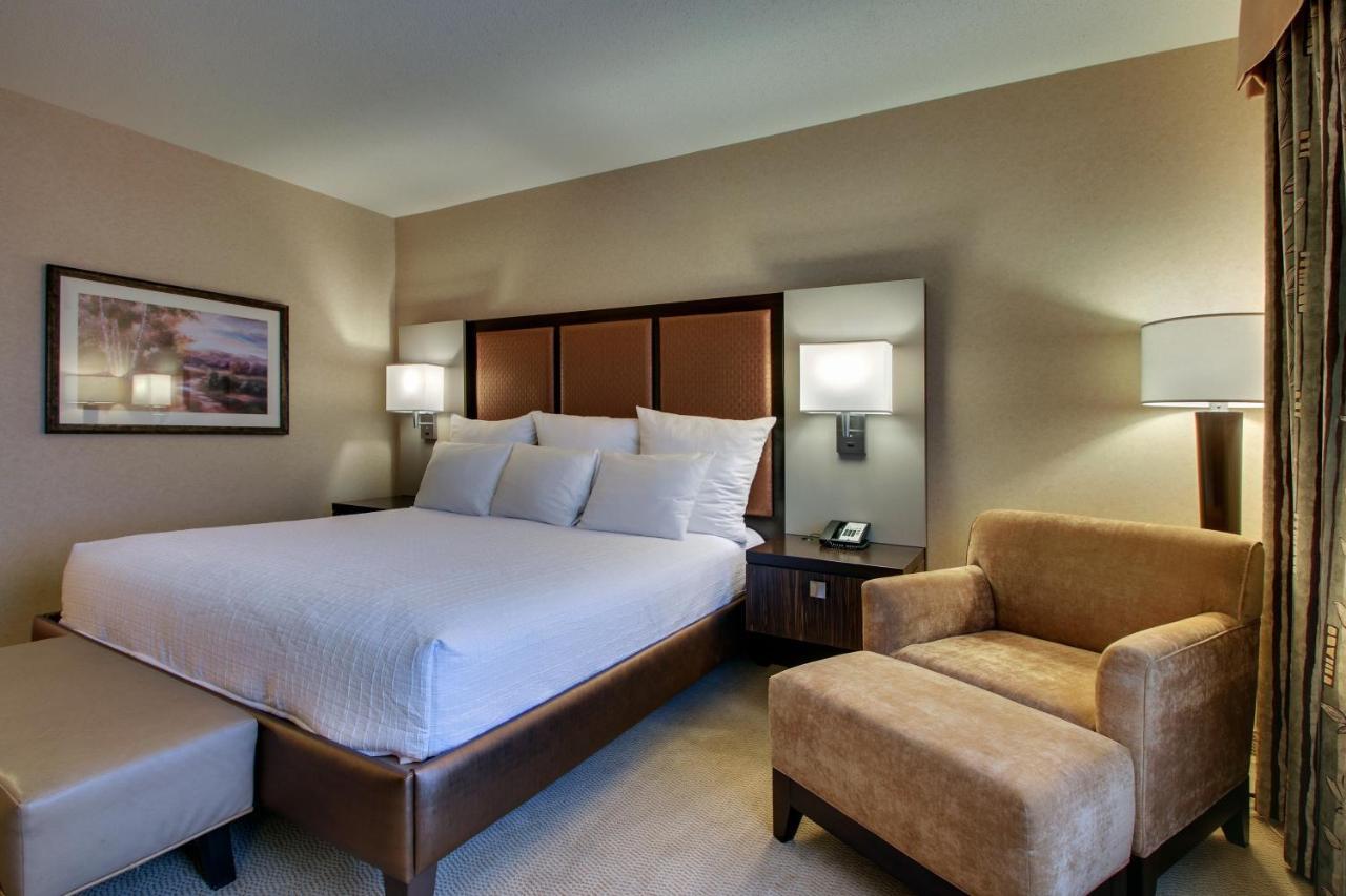 The Inn At Charles Town / Hollywood Casino Εξωτερικό φωτογραφία