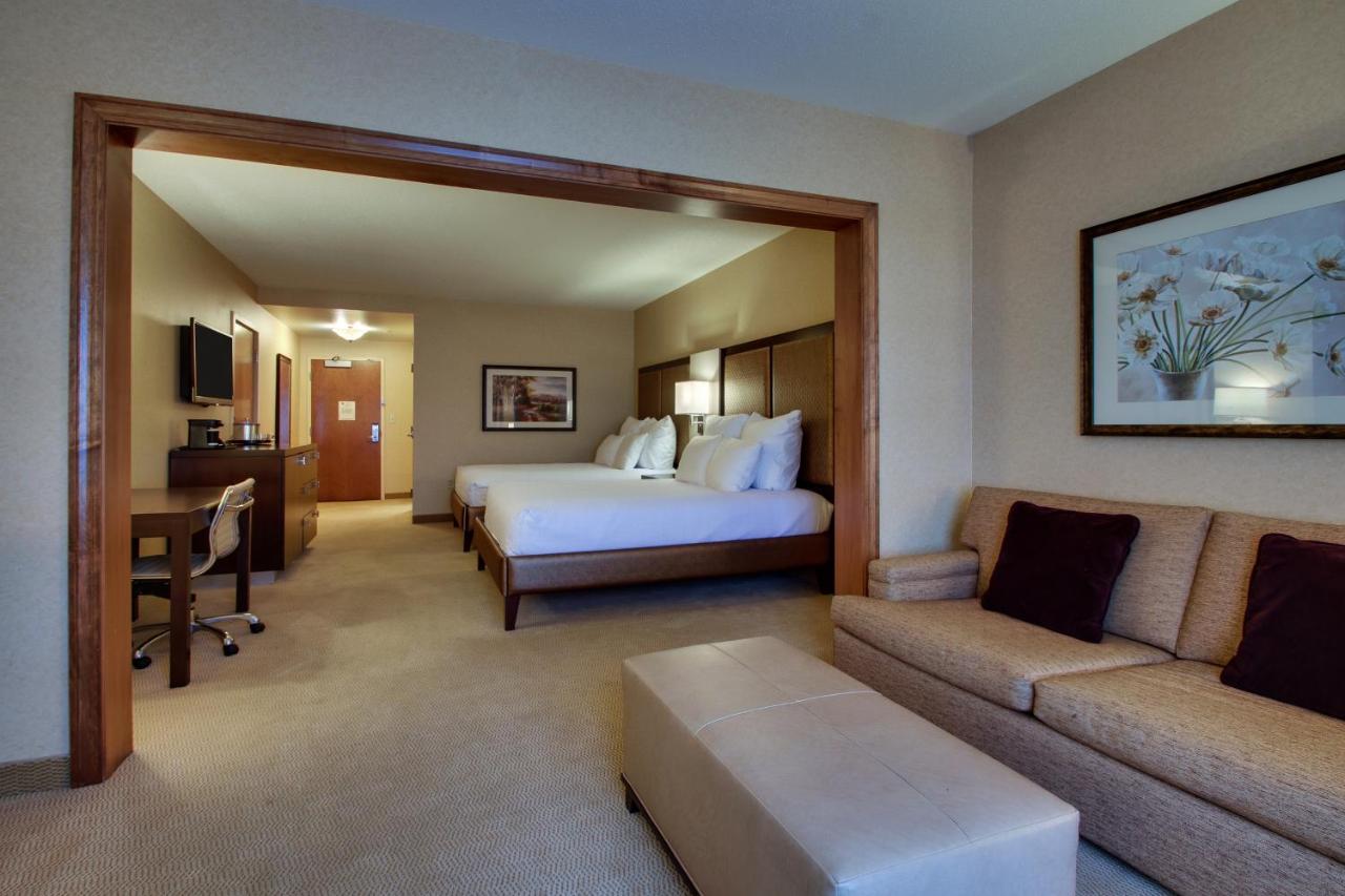 The Inn At Charles Town / Hollywood Casino Εξωτερικό φωτογραφία