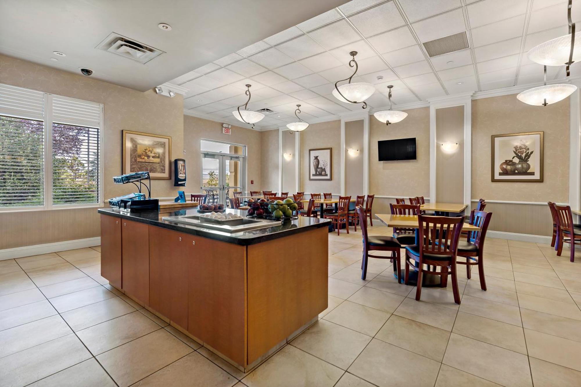 The Inn At Charles Town / Hollywood Casino Εξωτερικό φωτογραφία